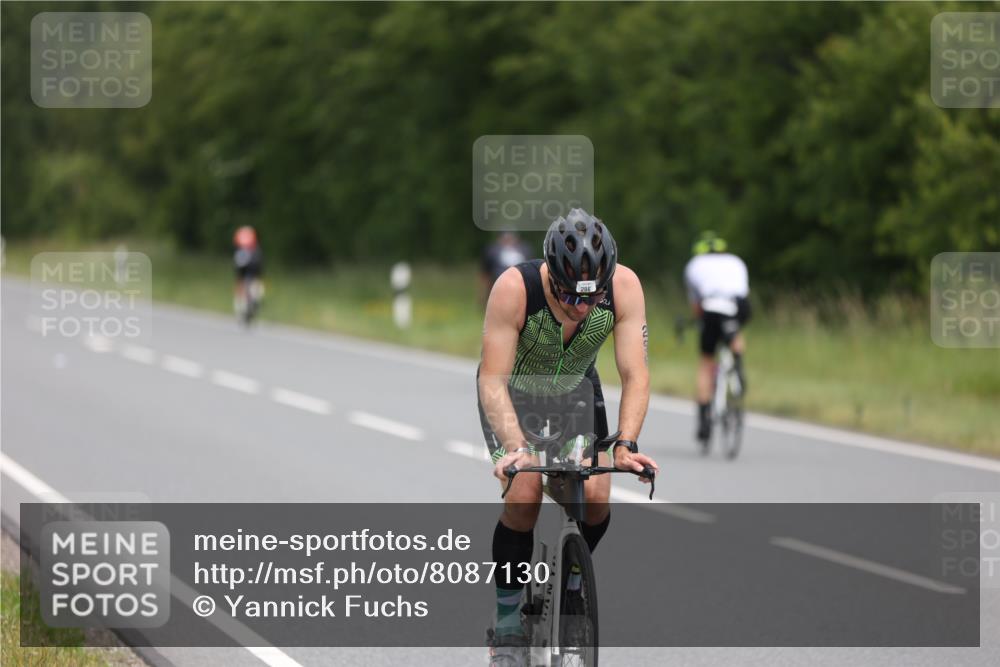22.06.2025 - Viking Triathlon Yannick Fuchs http://msf.ph/oto/8087130 22.06.2025 12:51:24 Radfahren 265, 296, 554 meine-sportfotos.de