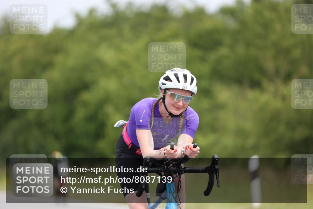 22.06.2025 - Viking Triathlon Yannick Fuchs http://msf.ph/oto/8087139 22.06.2025 12:51:46 Radfahren 84, 228, 299, 382, 460, 625, 656 meine-sportfotos.de