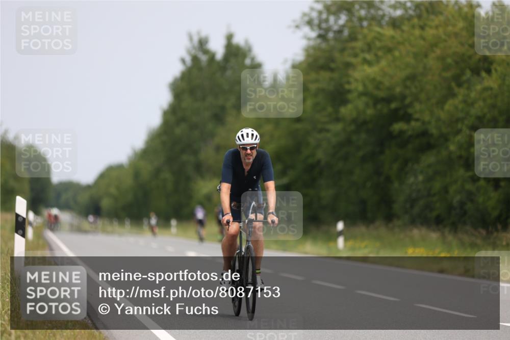 22.06.2025 - Viking Triathlon Yannick Fuchs http://msf.ph/oto/8087153 22.06.2025 12:51:57 Radfahren 456, 533, 615, 656 meine-sportfotos.de