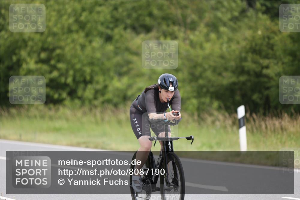 22.06.2025 - Viking Triathlon Yannick Fuchs http://msf.ph/oto/8087190 22.06.2025 12:57:13 Radfahren 24, 162, 183, 332, 500 meine-sportfotos.de