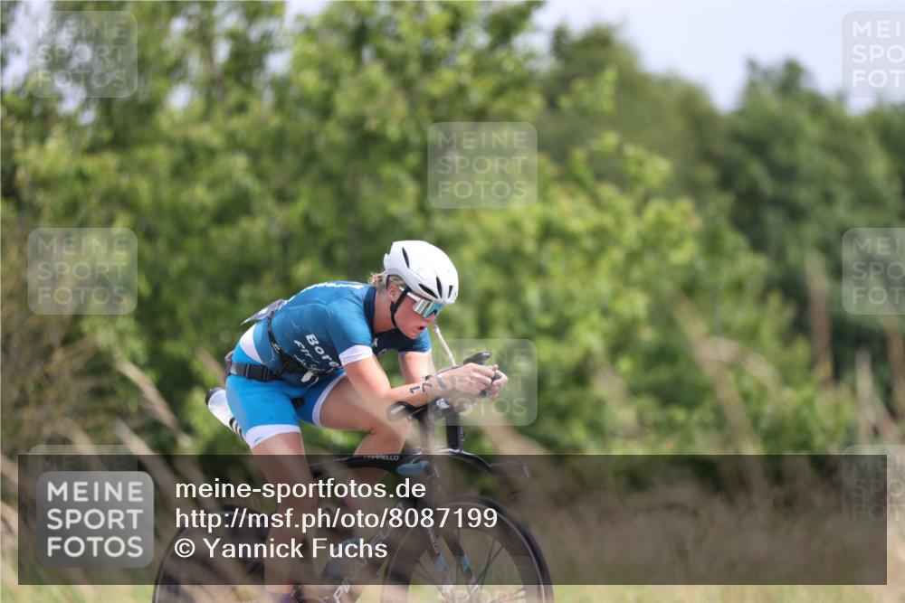 22.06.2025 - Viking Triathlon Yannick Fuchs http://msf.ph/oto/8087199 22.06.2025 12:57:35 Radfahren 17, 315, 471, 548 meine-sportfotos.de