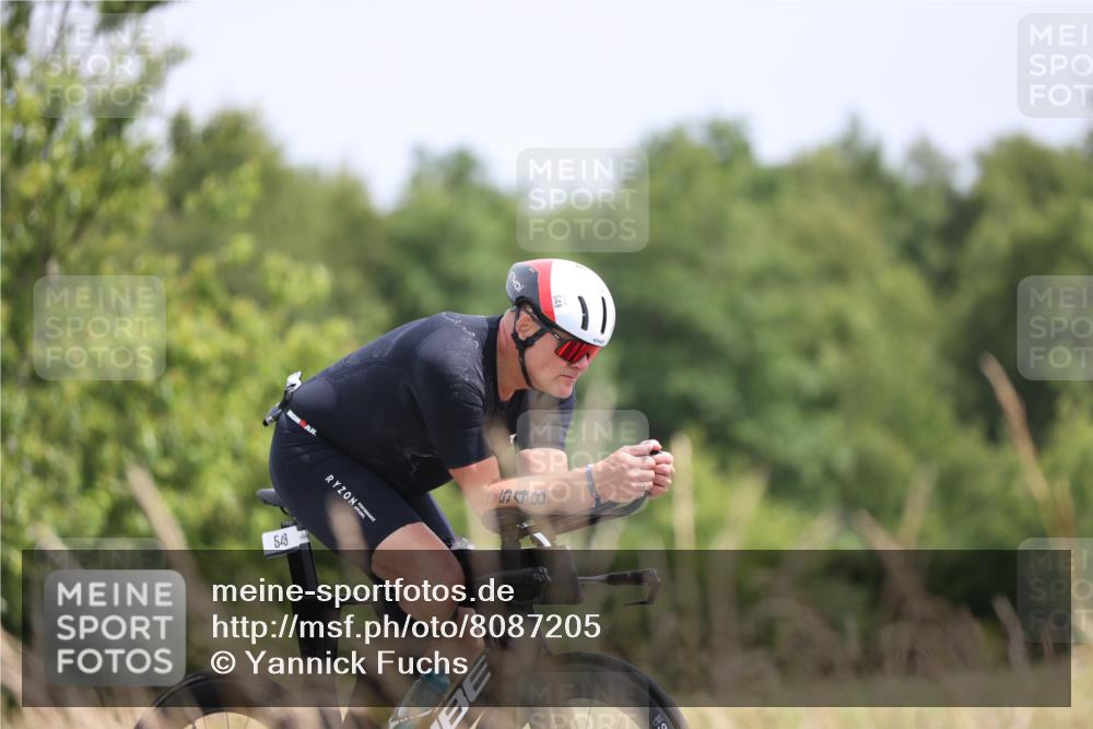 22.06.2025 - Viking Triathlon Yannick Fuchs http://msf.ph/oto/8087205 22.06.2025 12:57:38 Radfahren 17, 150, 315, 471, 548 meine-sportfotos.de
