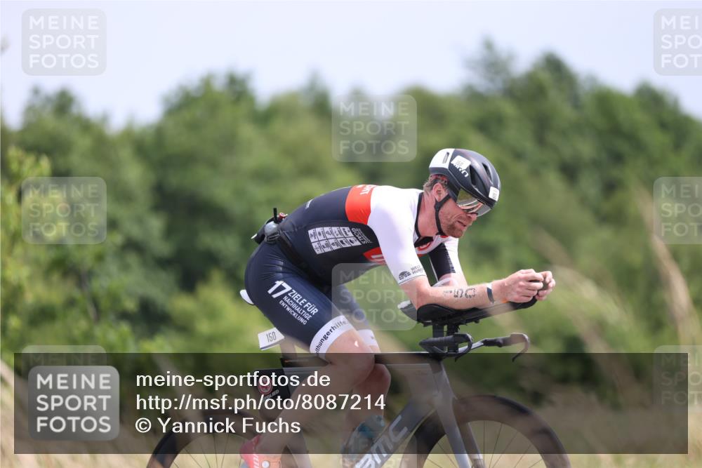 22.06.2025 - Viking Triathlon Yannick Fuchs http://msf.ph/oto/8087214 22.06.2025 12:57:47 Radfahren 150, 638 meine-sportfotos.de