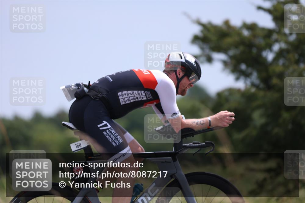 22.06.2025 - Viking Triathlon Yannick Fuchs http://msf.ph/oto/8087217 22.06.2025 12:57:48 Radfahren 150, 638 meine-sportfotos.de