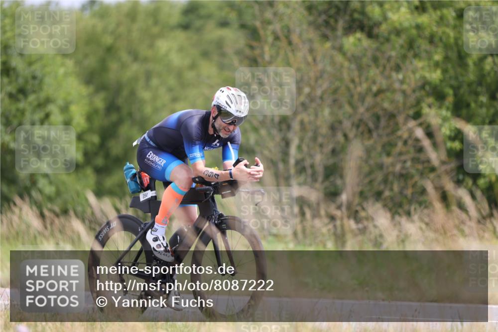 22.06.2025 - Viking Triathlon Yannick Fuchs http://msf.ph/oto/8087222 22.06.2025 12:58:09 Radfahren 337, 394 meine-sportfotos.de