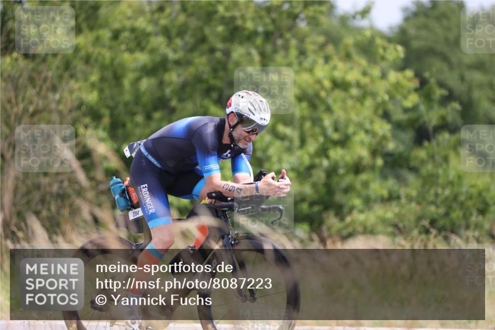 22.06.2025 - Viking Triathlon Yannick Fuchs http://msf.ph/oto/8087223 22.06.2025 12:58:09 Radfahren 337, 394 meine-sportfotos.de
