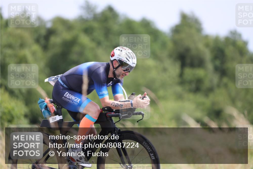 22.06.2025 - Viking Triathlon Yannick Fuchs http://msf.ph/oto/8087224 22.06.2025 12:58:09 Radfahren 337, 394 meine-sportfotos.de