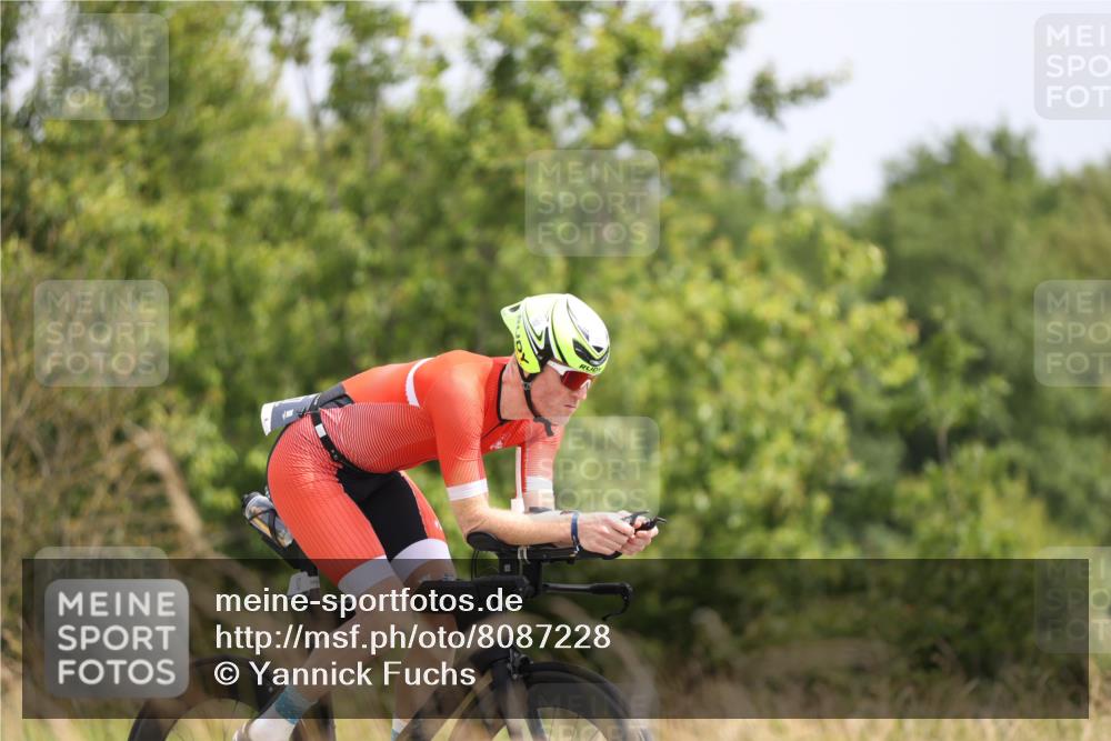 22.06.2025 - Viking Triathlon Yannick Fuchs http://msf.ph/oto/8087228 22.06.2025 12:58:21 Radfahren 107, 363, 372, 397, 495 meine-sportfotos.de