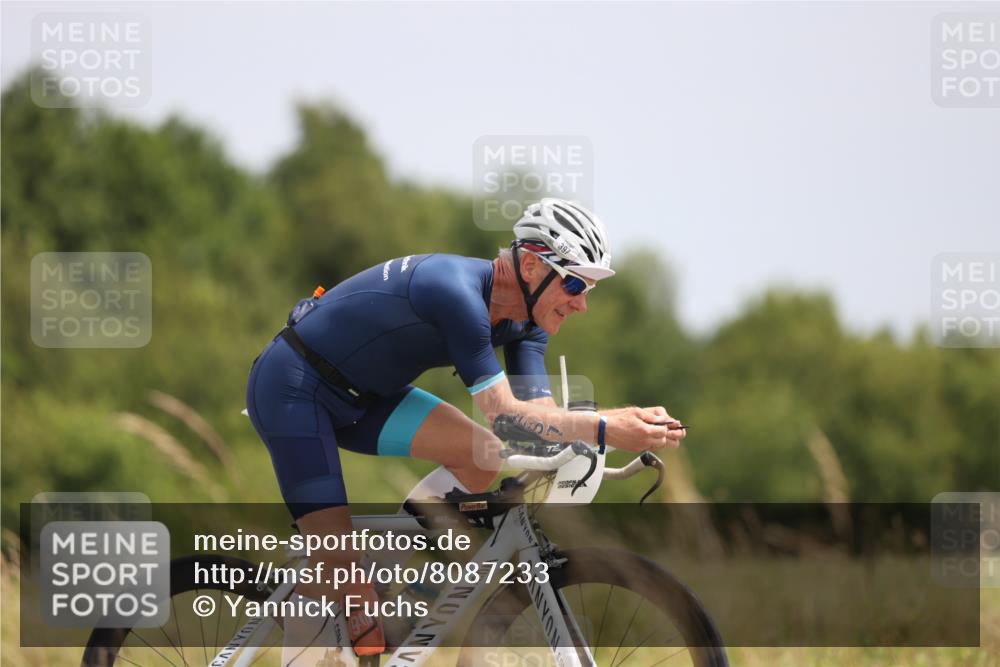 22.06.2025 - Viking Triathlon Yannick Fuchs http://msf.ph/oto/8087233 22.06.2025 12:58:23 Radfahren 107, 363, 372, 397, 495 meine-sportfotos.de