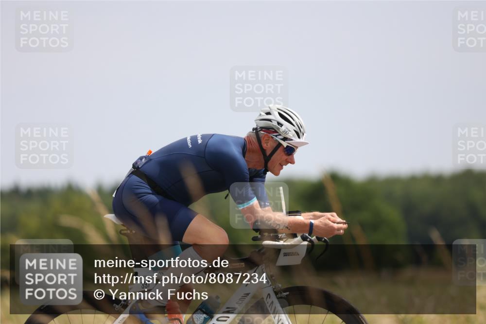22.06.2025 - Viking Triathlon Yannick Fuchs http://msf.ph/oto/8087234 22.06.2025 12:58:23 Radfahren 107, 363, 372, 397, 495 meine-sportfotos.de