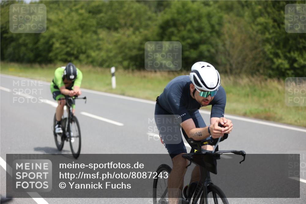 22.06.2025 - Viking Triathlon Yannick Fuchs http://msf.ph/oto/8087243 22.06.2025 12:58:37 Radfahren 78, 180, 253, 281, 358, 411, 422, 425, 487 meine-sportfotos.de