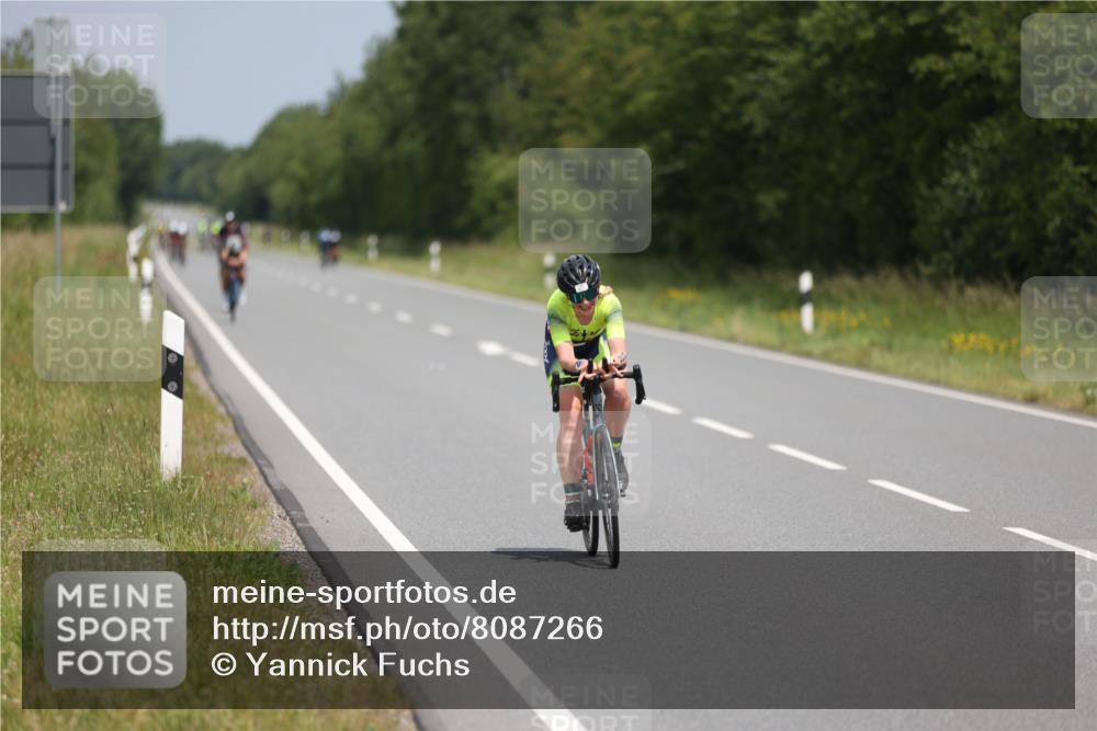 22.06.2025 - Viking Triathlon Yannick Fuchs http://msf.ph/oto/8087266 22.06.2025 12:58:46 Radfahren 26, 78, 253, 422, 425, 659 meine-sportfotos.de