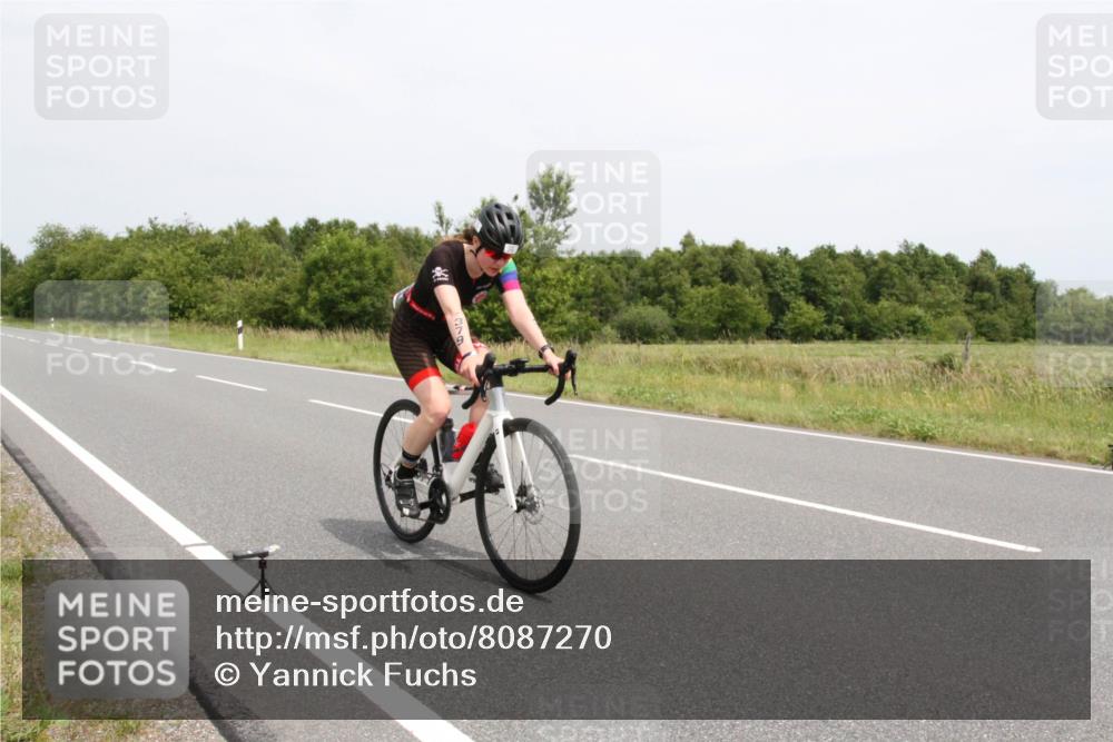 22.06.2025 - Viking Triathlon Yannick Fuchs http://msf.ph/oto/8087270 22.06.2025 13:20:04 Radfahren 319, 379 meine-sportfotos.de