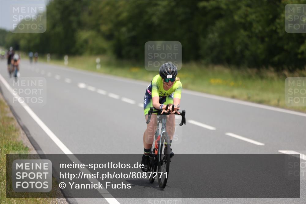 22.06.2025 - Viking Triathlon Yannick Fuchs http://msf.ph/oto/8087271 22.06.2025 12:58:47 Radfahren 26, 78, 253, 422, 425, 659 meine-sportfotos.de