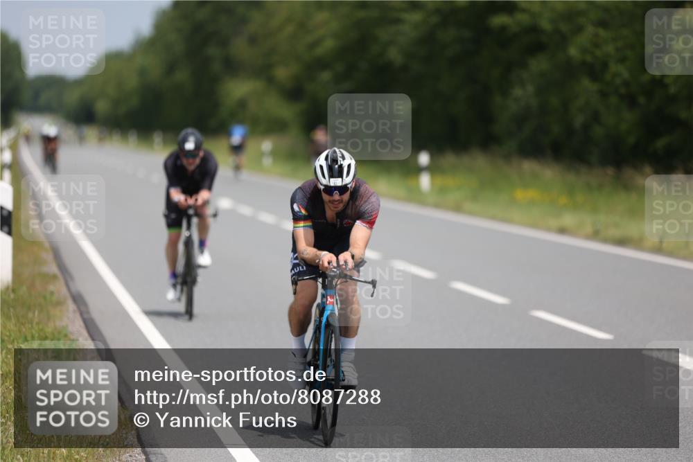 22.06.2025 - Viking Triathlon Yannick Fuchs http://msf.ph/oto/8087288 22.06.2025 12:58:55 Radfahren 26, 61, 234, 375 meine-sportfotos.de