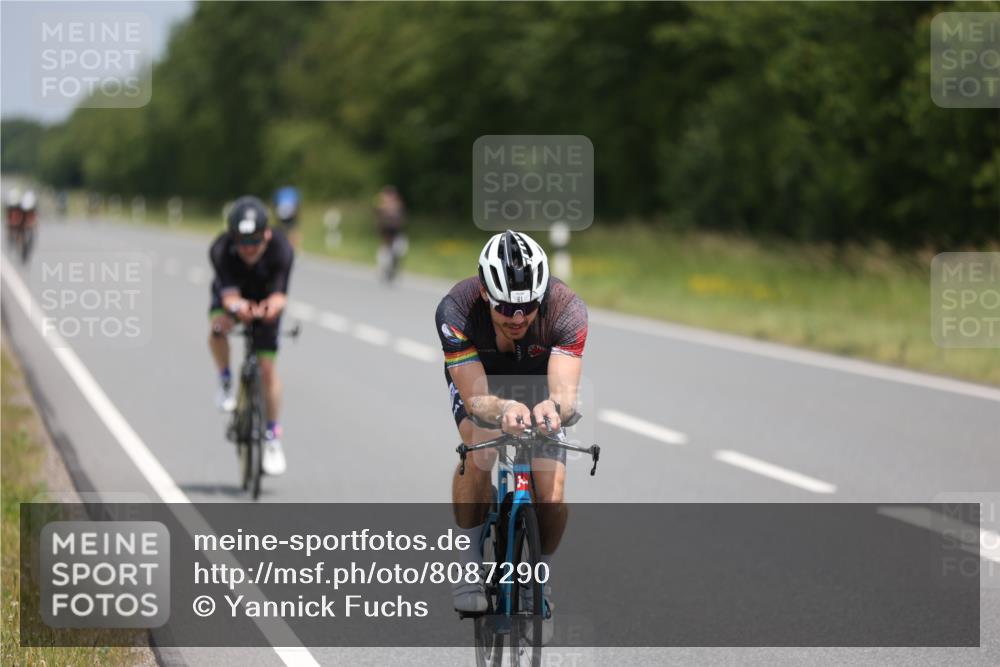 22.06.2025 - Viking Triathlon Yannick Fuchs http://msf.ph/oto/8087290 22.06.2025 12:58:56 Radfahren 26, 61, 234, 375 meine-sportfotos.de