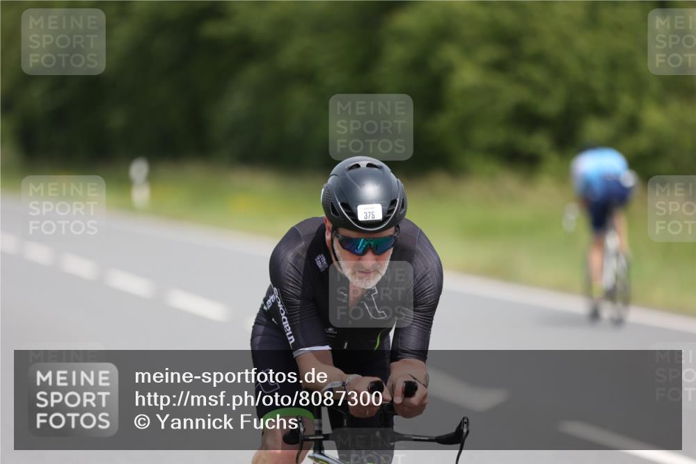 22.06.2025 - Viking Triathlon Yannick Fuchs http://msf.ph/oto/8087300 22.06.2025 12:58:58 Radfahren 26, 61, 234, 375 meine-sportfotos.de