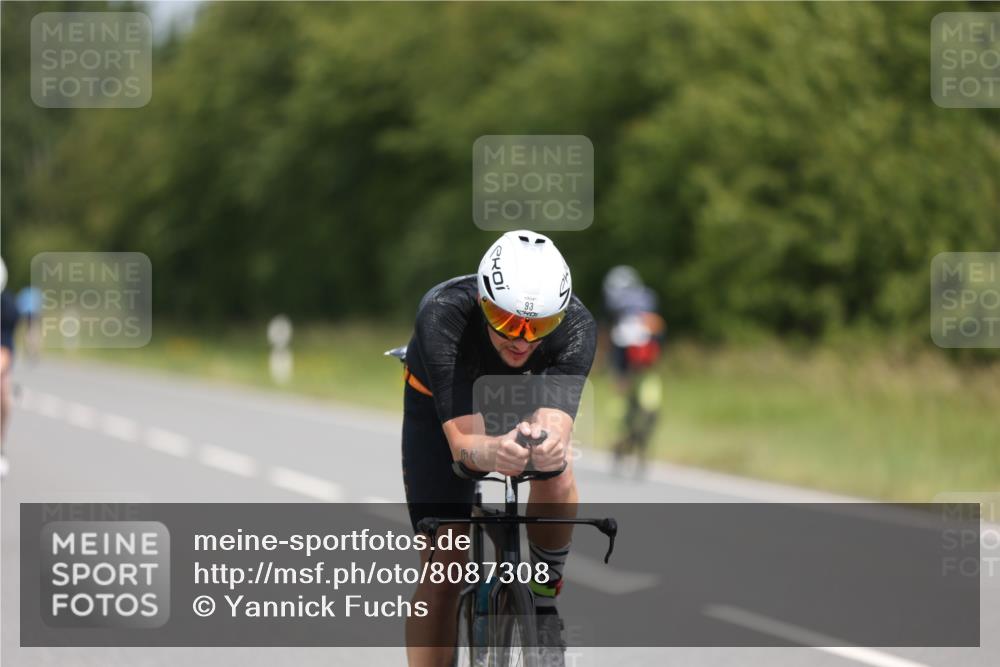 22.06.2025 - Viking Triathlon Yannick Fuchs http://msf.ph/oto/8087308 22.06.2025 12:59:08 Radfahren 93, 321, 453, 475 meine-sportfotos.de