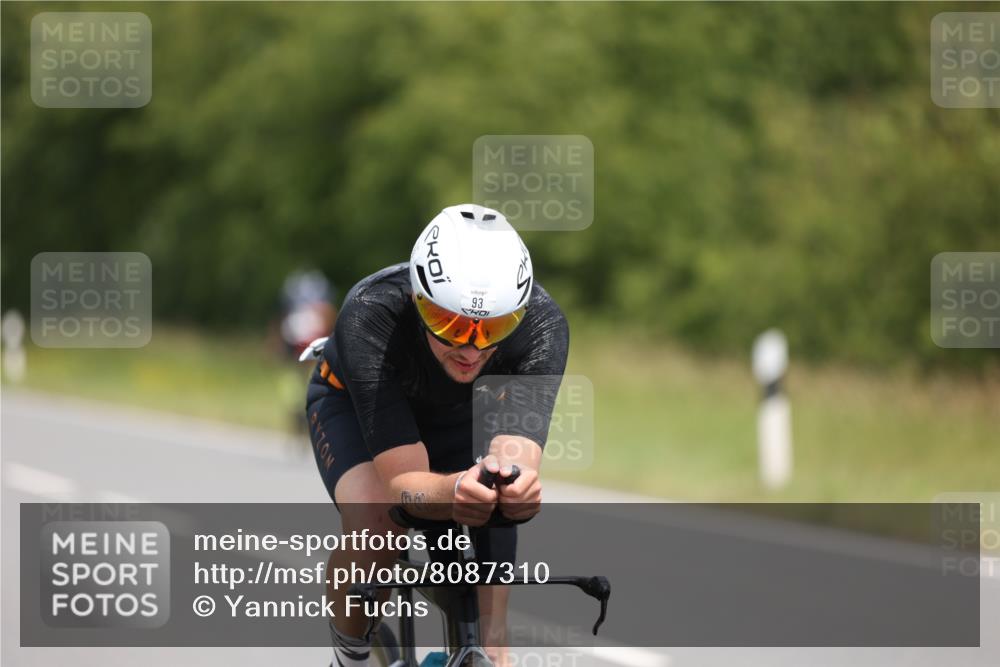 22.06.2025 - Viking Triathlon Yannick Fuchs http://msf.ph/oto/8087310 22.06.2025 12:59:08 Radfahren 93, 321, 453, 475 meine-sportfotos.de
