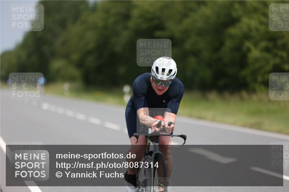 22.06.2025 - Viking Triathlon Yannick Fuchs http://msf.ph/oto/8087314 22.06.2025 12:59:10 Radfahren 93, 321, 453, 475 meine-sportfotos.de