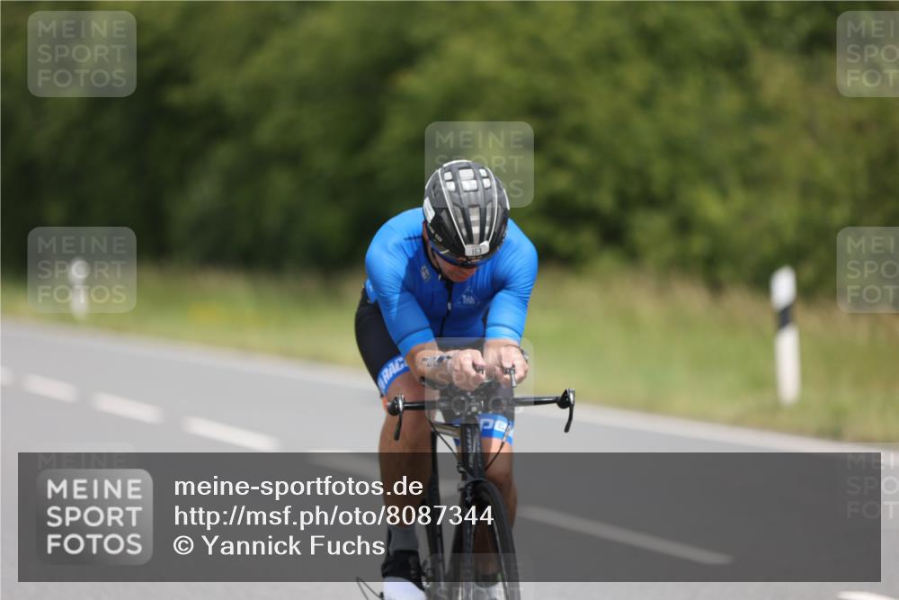 22.06.2025 - Viking Triathlon Yannick Fuchs http://msf.ph/oto/8087344 22.06.2025 13:01:23 Radfahren 116, 153, 463, 513, 553, 605 meine-sportfotos.de
