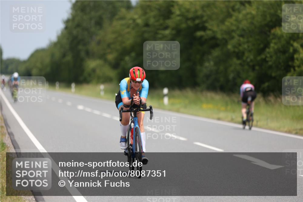 22.06.2025 - Viking Triathlon Yannick Fuchs http://msf.ph/oto/8087351 22.06.2025 13:01:27 Radfahren 95, 116, 153, 463, 553 meine-sportfotos.de