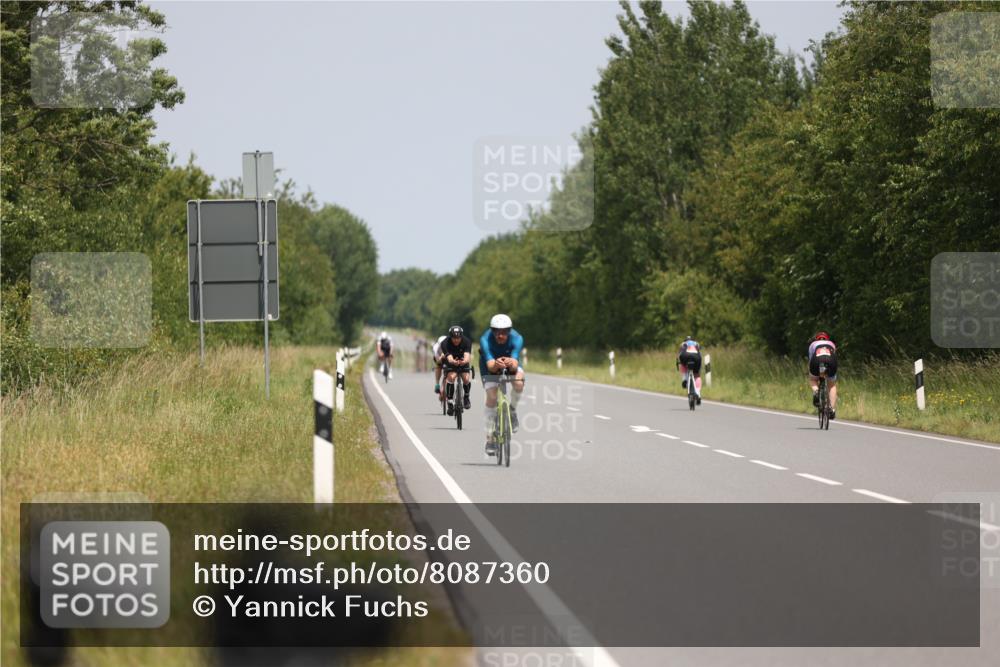 22.06.2025 - Viking Triathlon Yannick Fuchs http://msf.ph/oto/8087360 22.06.2025 13:01:31 Radfahren 95, 419, 463, 553 meine-sportfotos.de