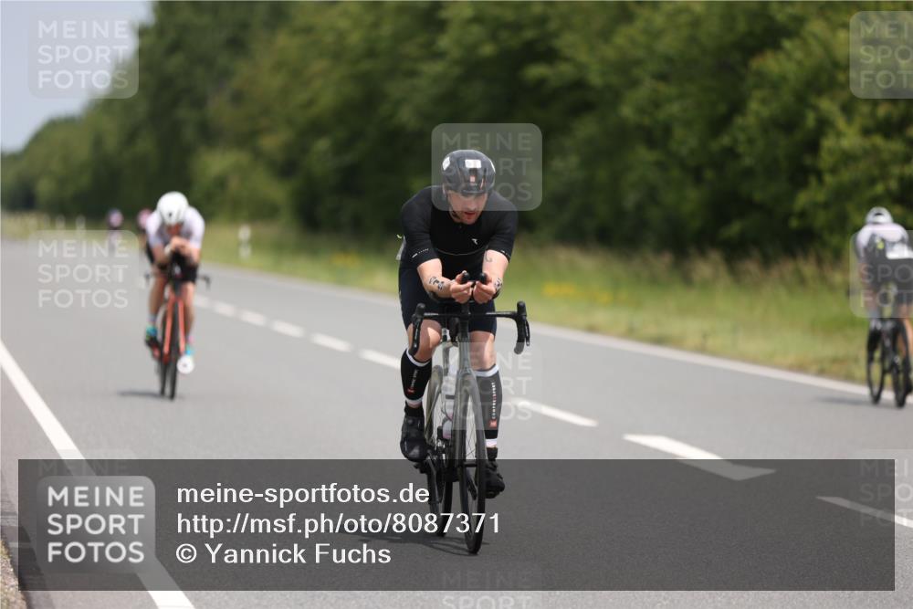22.06.2025 - Viking Triathlon Yannick Fuchs http://msf.ph/oto/8087371 22.06.2025 13:01:39 Radfahren 95, 182, 419 meine-sportfotos.de
