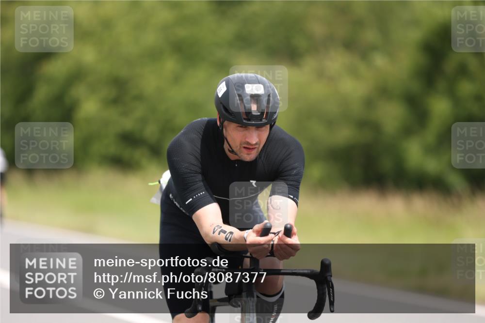 22.06.2025 - Viking Triathlon Yannick Fuchs http://msf.ph/oto/8087377 22.06.2025 13:01:40 Radfahren 95, 182, 419 meine-sportfotos.de