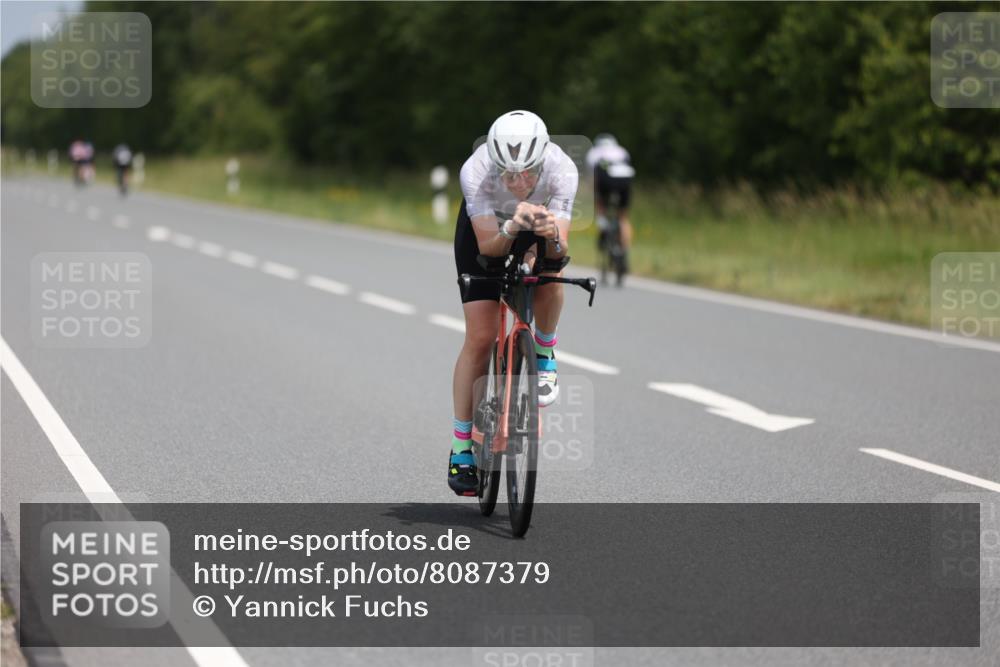 22.06.2025 - Viking Triathlon Yannick Fuchs http://msf.ph/oto/8087379 22.06.2025 13:01:41 Radfahren 182, 419 meine-sportfotos.de