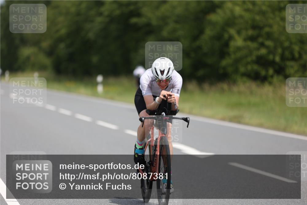 22.06.2025 - Viking Triathlon Yannick Fuchs http://msf.ph/oto/8087381 22.06.2025 13:01:41 Radfahren 182, 419 meine-sportfotos.de