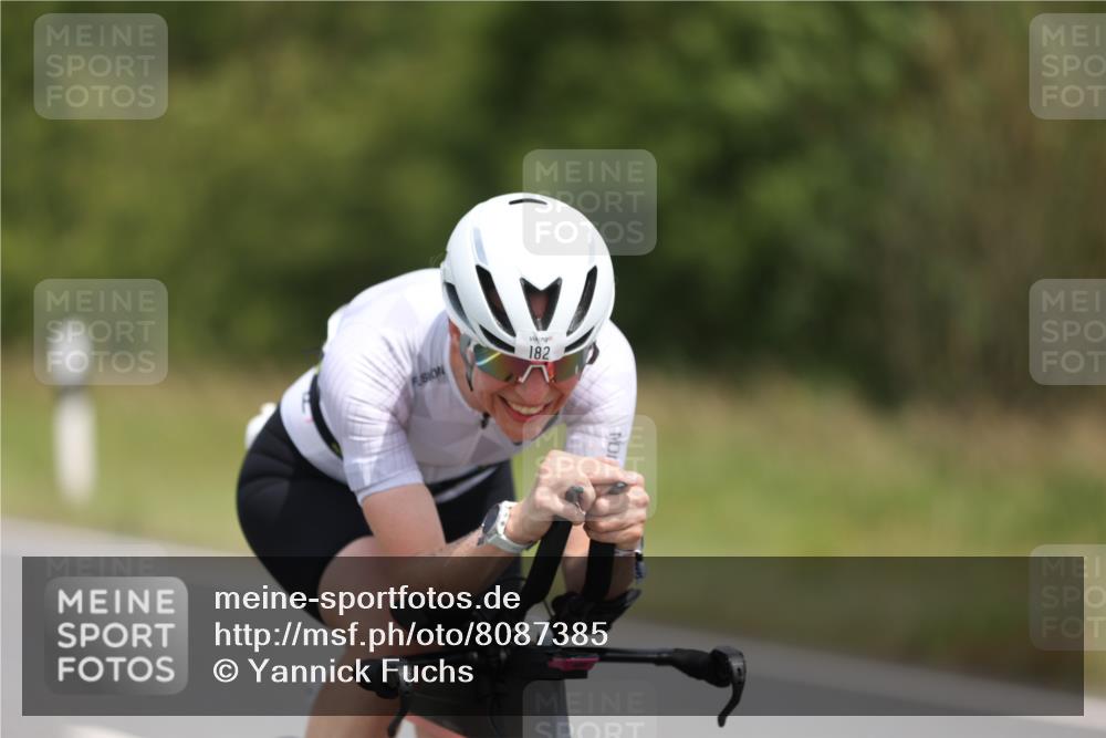 22.06.2025 - Viking Triathlon Yannick Fuchs http://msf.ph/oto/8087385 22.06.2025 13:01:42 Radfahren 182, 419 meine-sportfotos.de