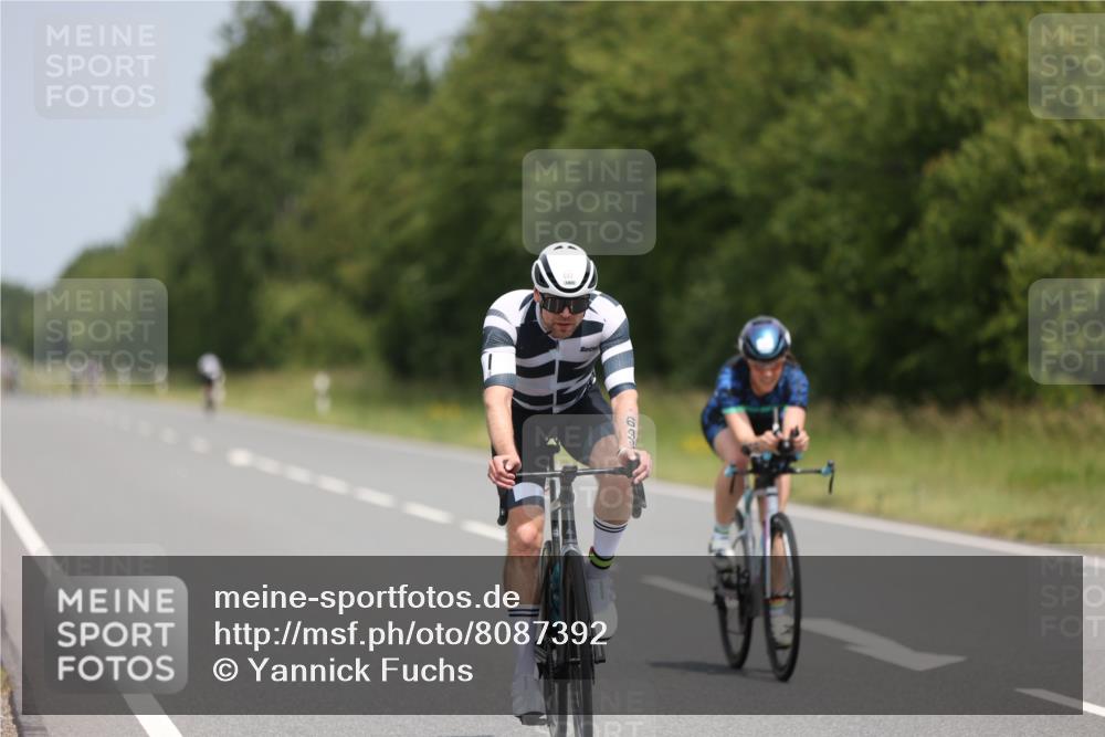 22.06.2025 - Viking Triathlon Yannick Fuchs http://msf.ph/oto/8087392 22.06.2025 13:01:53 Radfahren 210, 402, 466, 643 meine-sportfotos.de
