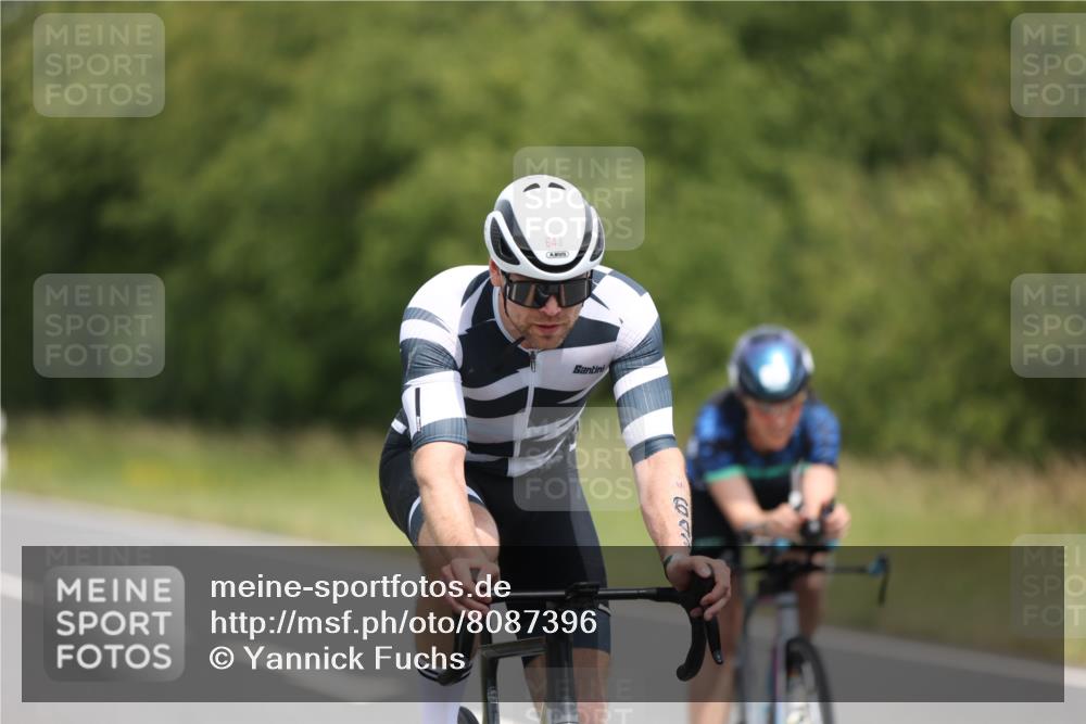 22.06.2025 - Viking Triathlon Yannick Fuchs http://msf.ph/oto/8087396 22.06.2025 13:01:54 Radfahren 210, 402, 466, 643 meine-sportfotos.de