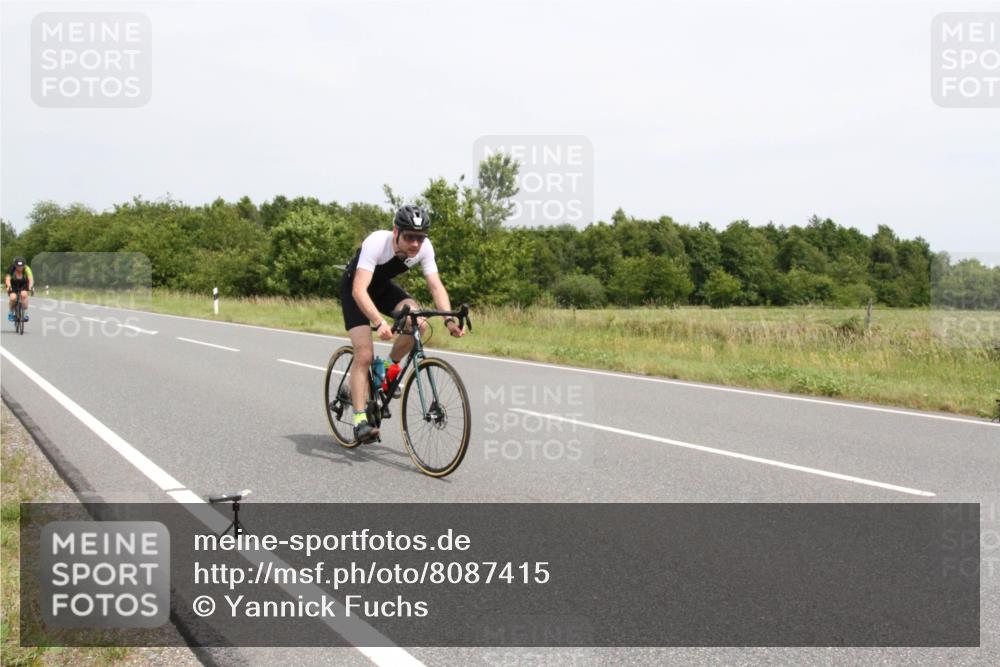22.06.2025 - Viking Triathlon Yannick Fuchs http://msf.ph/oto/8087415 22.06.2025 13:20:55 Radfahren 39, 378, 636 meine-sportfotos.de