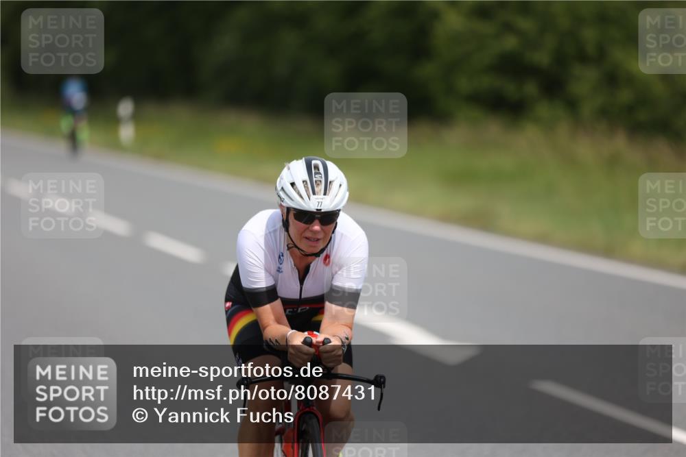 22.06.2025 - Viking Triathlon Yannick Fuchs http://msf.ph/oto/8087431 22.06.2025 13:02:53 Radfahren 77, 222 meine-sportfotos.de
