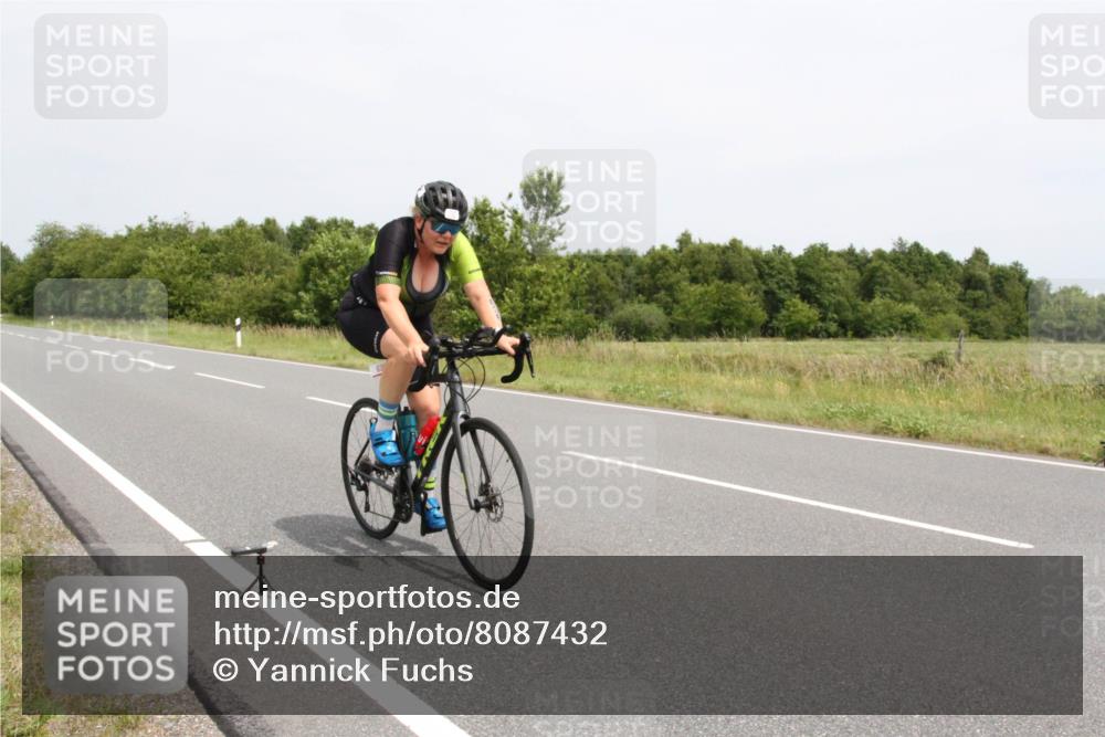 22.06.2025 - Viking Triathlon Yannick Fuchs http://msf.ph/oto/8087432 22.06.2025 13:20:58 Radfahren 378, 636 meine-sportfotos.de