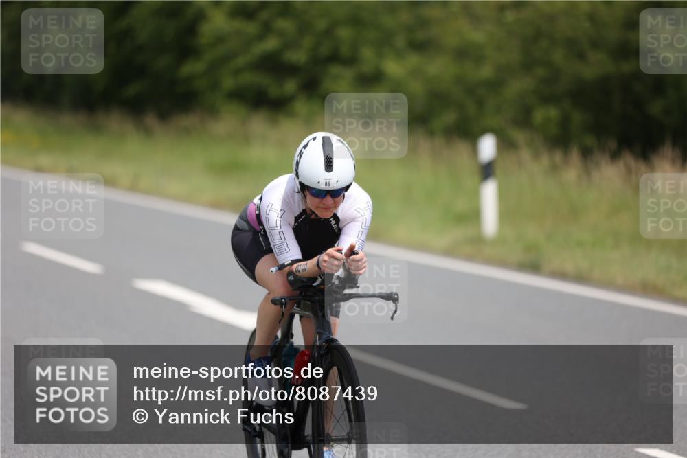 22.06.2025 - Viking Triathlon Yannick Fuchs http://msf.ph/oto/8087439 22.06.2025 13:03:16 Radfahren 86, 454, 490, 637, 657 meine-sportfotos.de