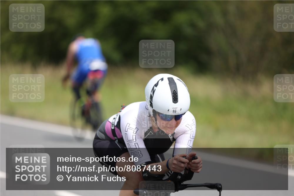 22.06.2025 - Viking Triathlon Yannick Fuchs http://msf.ph/oto/8087443 22.06.2025 13:03:17 Radfahren 86, 454, 490, 637, 657 meine-sportfotos.de