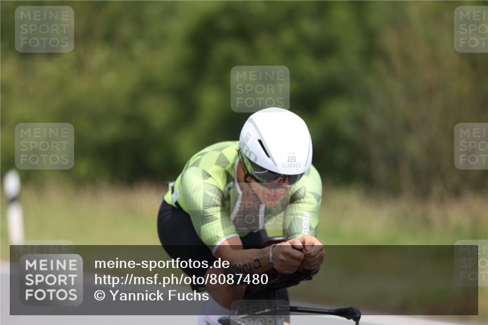 22.06.2025 - Viking Triathlon Yannick Fuchs http://msf.ph/oto/8087480 22.06.2025 13:04:01 Radfahren 220, 292, 324, 655 meine-sportfotos.de
