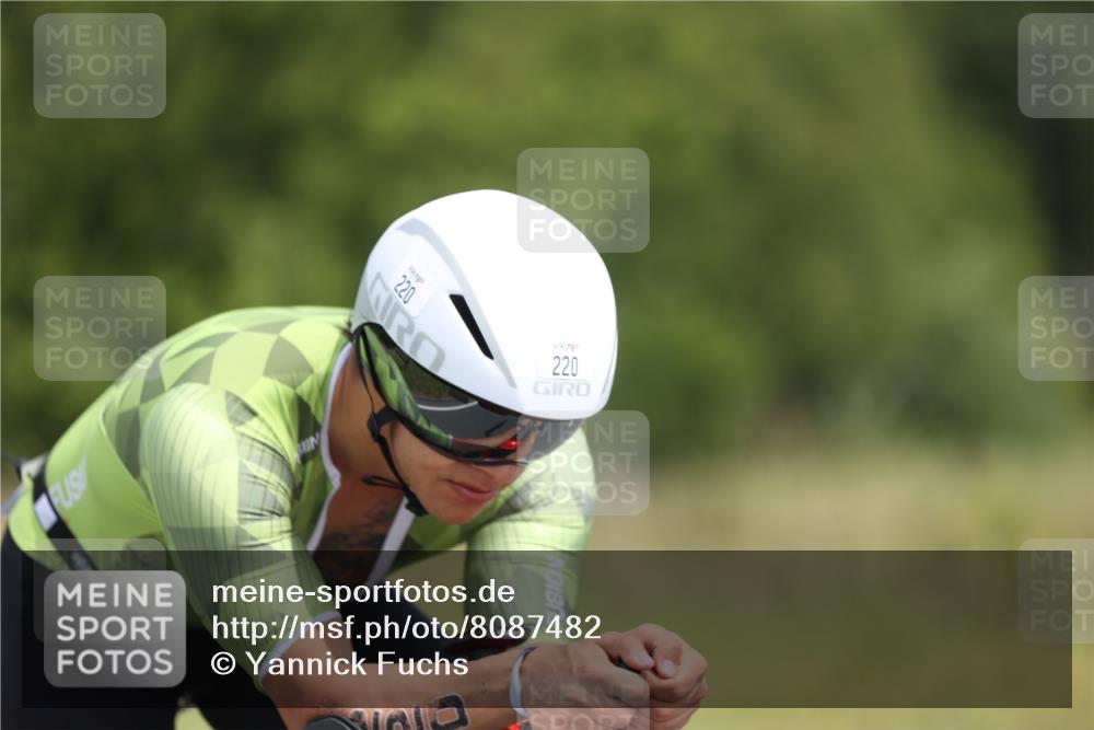 22.06.2025 - Viking Triathlon Yannick Fuchs http://msf.ph/oto/8087482 22.06.2025 13:04:02 Radfahren 220, 292, 324, 361, 655 meine-sportfotos.de