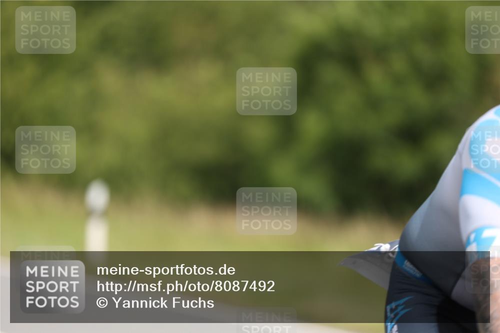 22.06.2025 - Viking Triathlon Yannick Fuchs http://msf.ph/oto/8087492 22.06.2025 13:04:12 Radfahren 192, 361, 482 meine-sportfotos.de