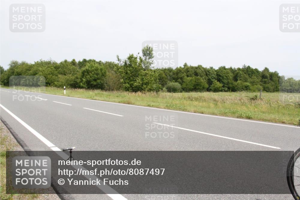 22.06.2025 - Viking Triathlon Yannick Fuchs http://msf.ph/oto/8087497 22.06.2025 13:21:07 Radfahren 412, 525 meine-sportfotos.de