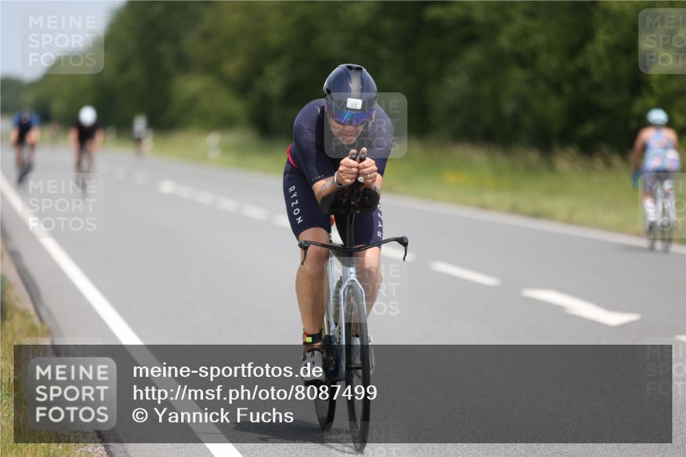 22.06.2025 - Viking Triathlon Yannick Fuchs http://msf.ph/oto/8087499 22.06.2025 13:04:25 Radfahren 159, 331, 344 meine-sportfotos.de