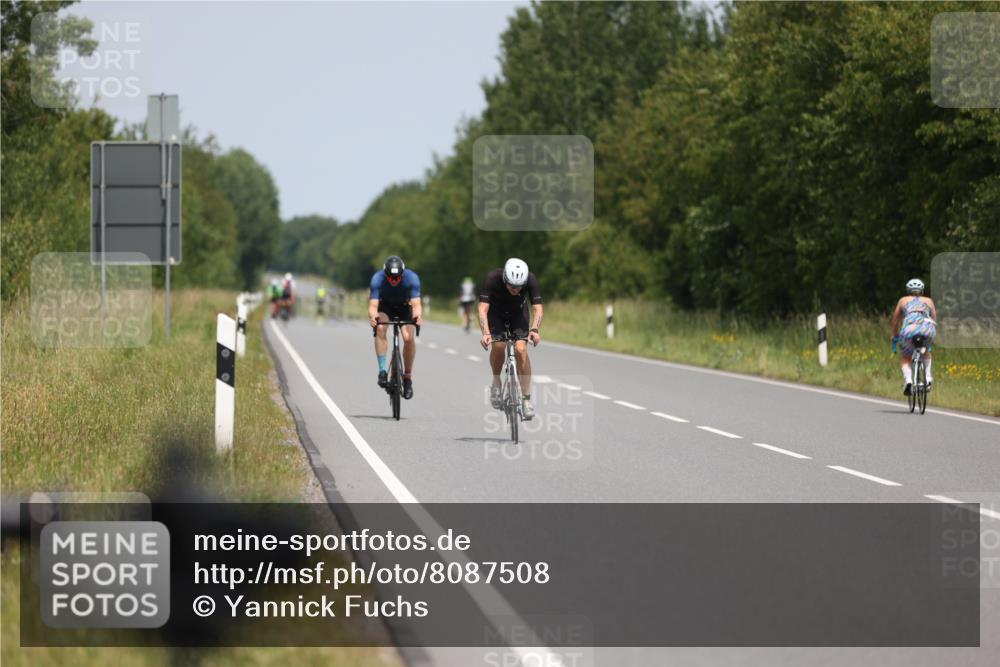 22.06.2025 - Viking Triathlon Yannick Fuchs http://msf.ph/oto/8087508 22.06.2025 13:04:28 Radfahren 159, 267, 331, 344 meine-sportfotos.de