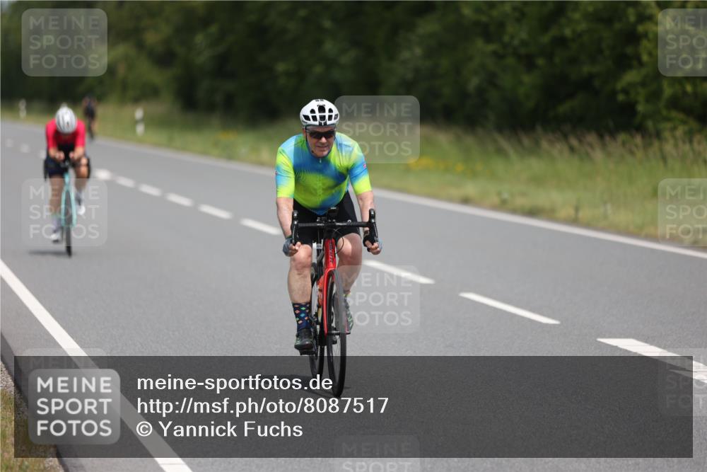 22.06.2025 - Viking Triathlon Yannick Fuchs http://msf.ph/oto/8087517 22.06.2025 13:04:52 Radfahren 450, 473, 623 meine-sportfotos.de