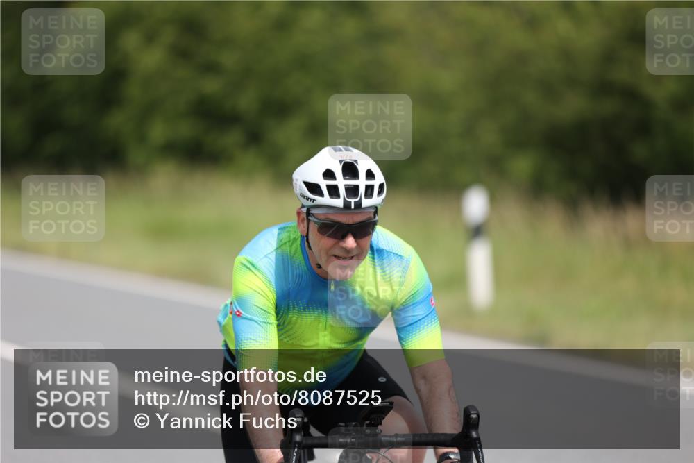 22.06.2025 - Viking Triathlon Yannick Fuchs http://msf.ph/oto/8087525 22.06.2025 13:04:54 Radfahren 450, 473, 523, 623, 653 meine-sportfotos.de