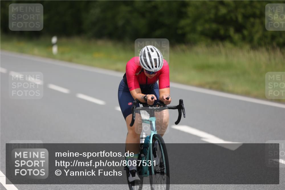 22.06.2025 - Viking Triathlon Yannick Fuchs http://msf.ph/oto/8087531 22.06.2025 13:04:56 Radfahren 22, 473, 523, 623, 653 meine-sportfotos.de