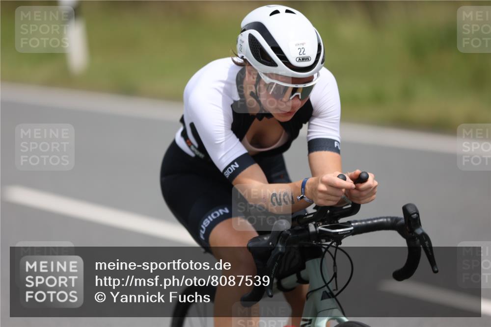 22.06.2025 - Viking Triathlon Yannick Fuchs http://msf.ph/oto/8087539 22.06.2025 13:05:05 Radfahren 22, 523, 653 meine-sportfotos.de