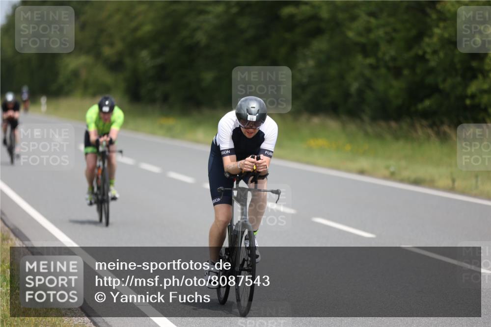 22.06.2025 - Viking Triathlon Yannick Fuchs http://msf.ph/oto/8087543 22.06.2025 13:07:08 Radfahren 66, 441, 479, 519 meine-sportfotos.de